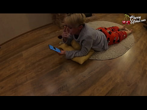 ❤️ క్రేజీ బ్లాండ్ సకింగ్ హ్యూజ్ డిక్ సకింగ్ మరియు బౌన్స్ ఆన్ దట్ - అనల్ సెక్స్ ❤❌ ఫకింగ్ మా వద్ద ❌️